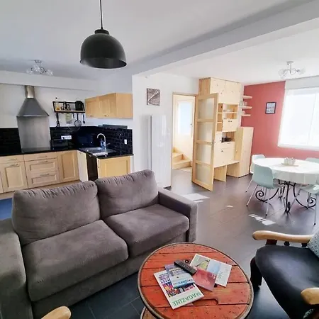 Сasa de vacaciones Good Chez Lulu, & *